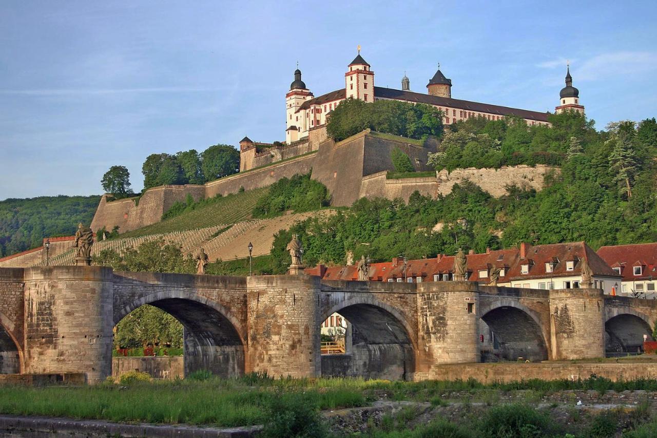 City Room Near Main Station, Bycicle Cellar Wurzburg Exterior photo